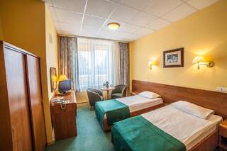 Отель Hotel Rychło Богатыня Стандартный двухместный номер с 1 кроватью или 2 отдельными кроватями-1